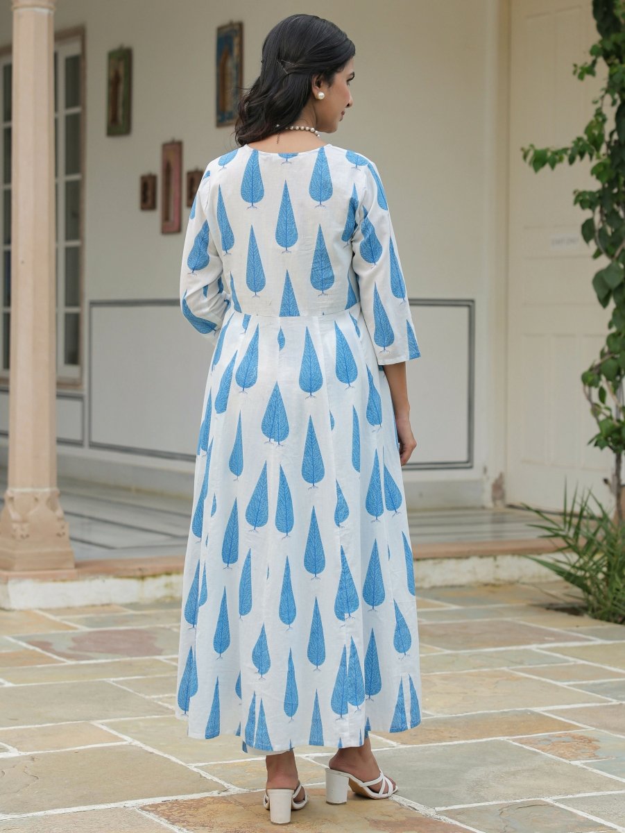 Aramya Flared Soft Cotton Foliage Print Women's Kurta - Blue