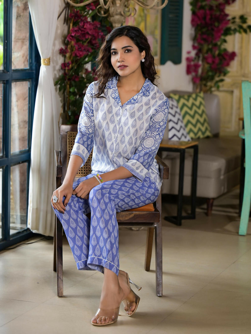 Juniper Women's Purple Ethnic Motif Printed Viscose Kurta & Pants Set With Buttons