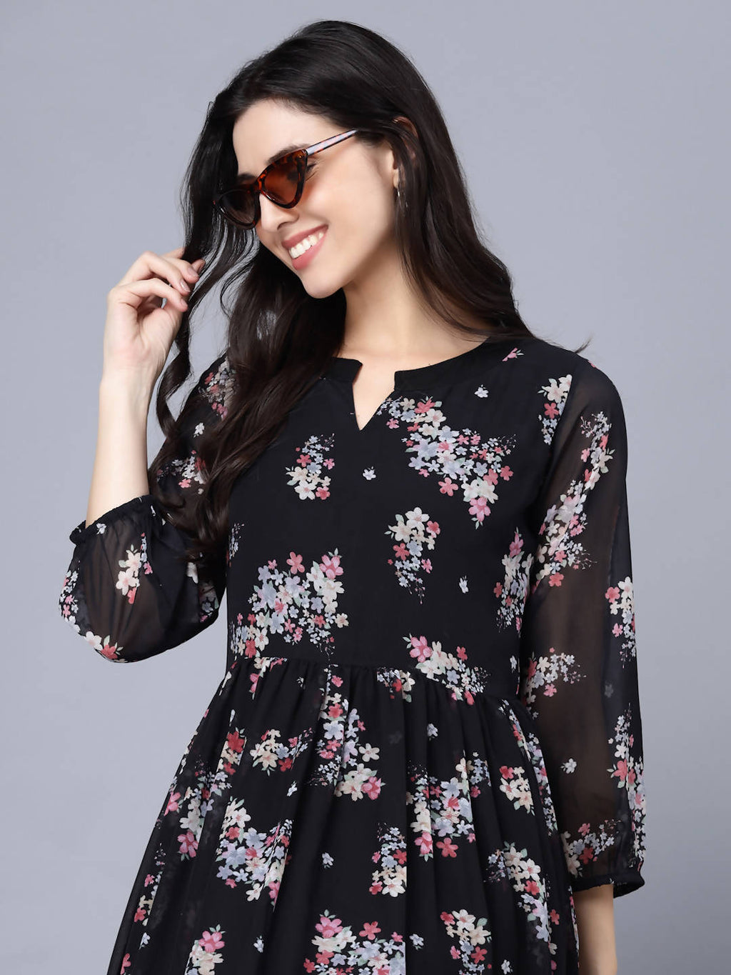 Myshka Black Floral Keyhole Neck Georgette Maxi Dress