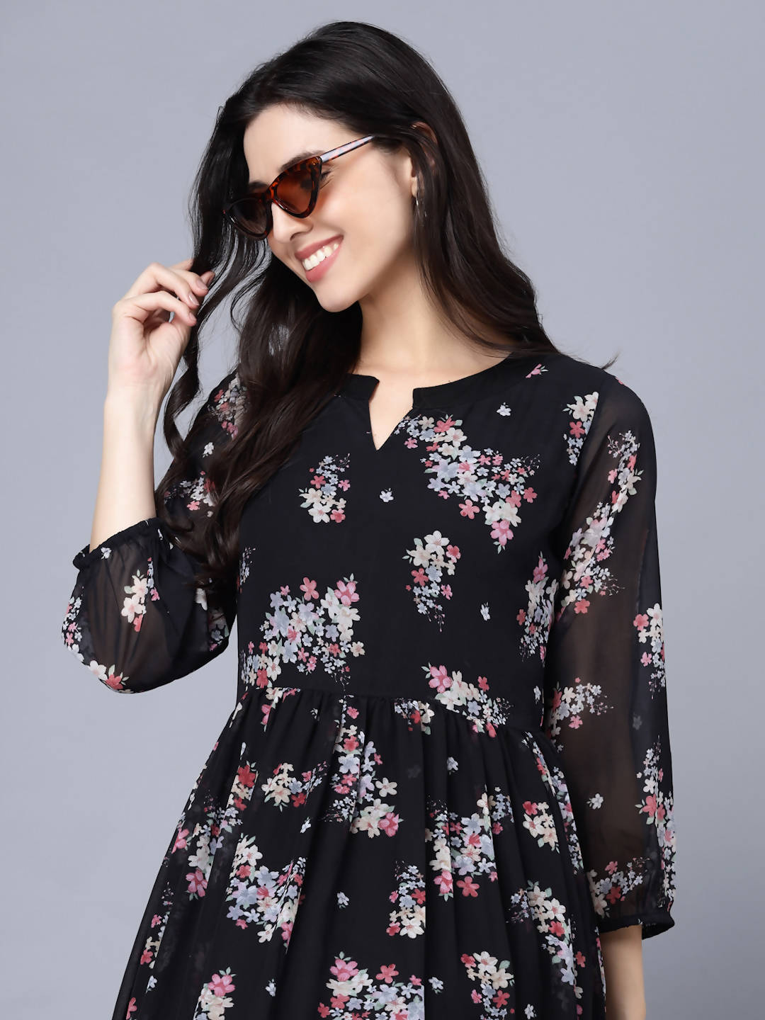 Myshka Black Floral Keyhole Neck Georgette Maxi Dress