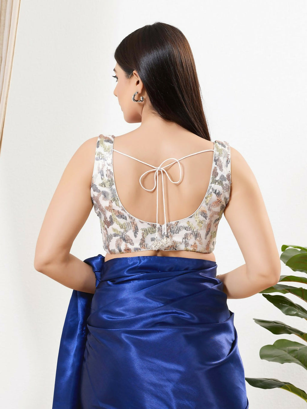 Joban Fashion White Silk Padded Blouse With Sweetheart Neck Sleeveless