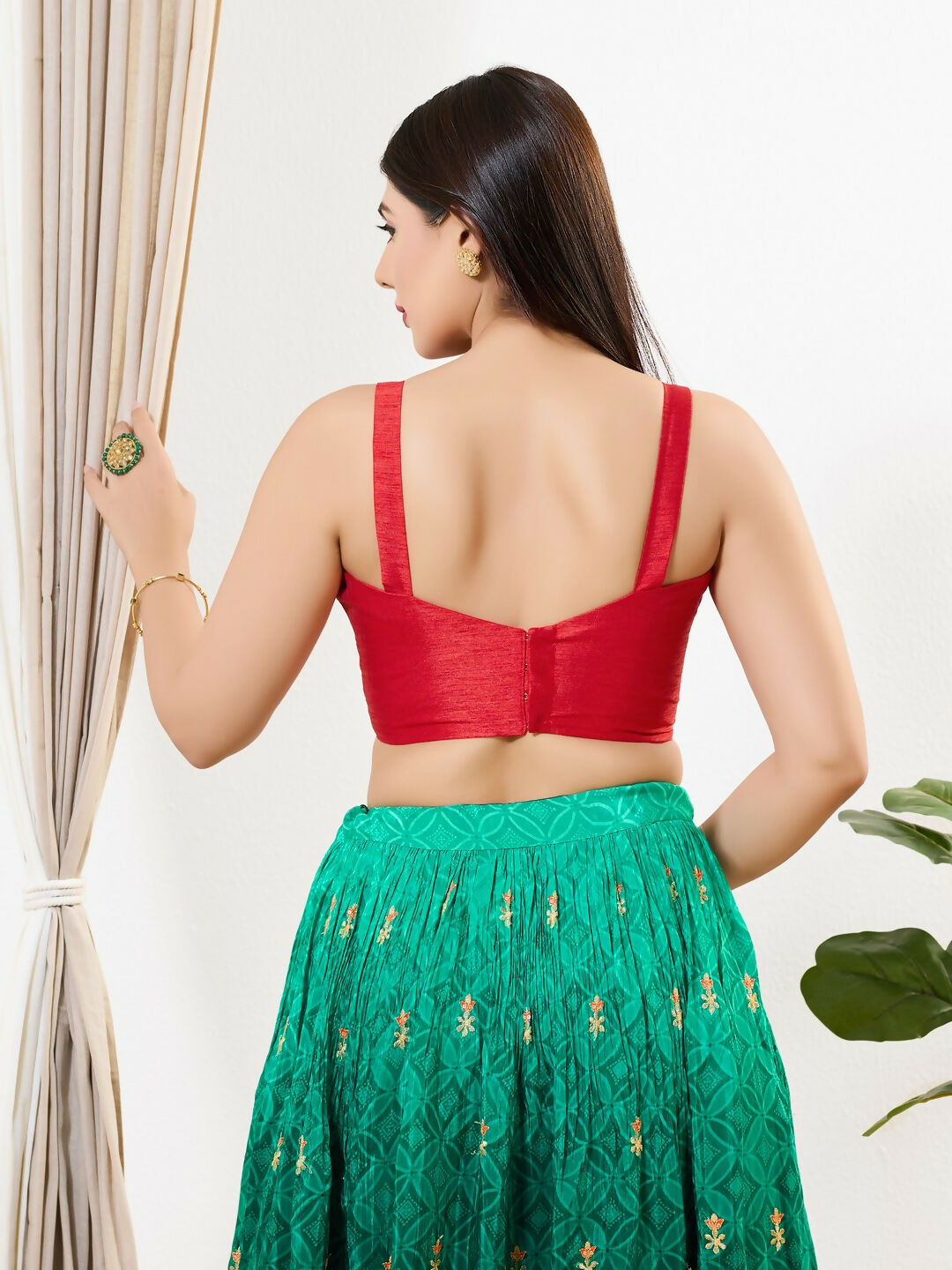 Joban Fashion Red Mulberry Silk Padded Blouse With Sweetheart Neck Sleeveless