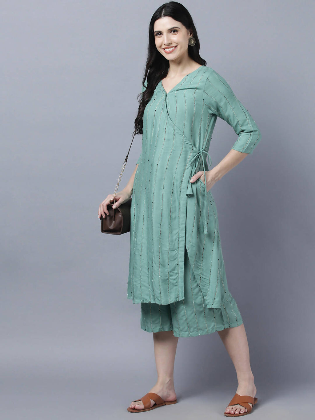 Myshka Women's Stylish Green Cotton 3/4 Sleeve Kurta Palazzo Set