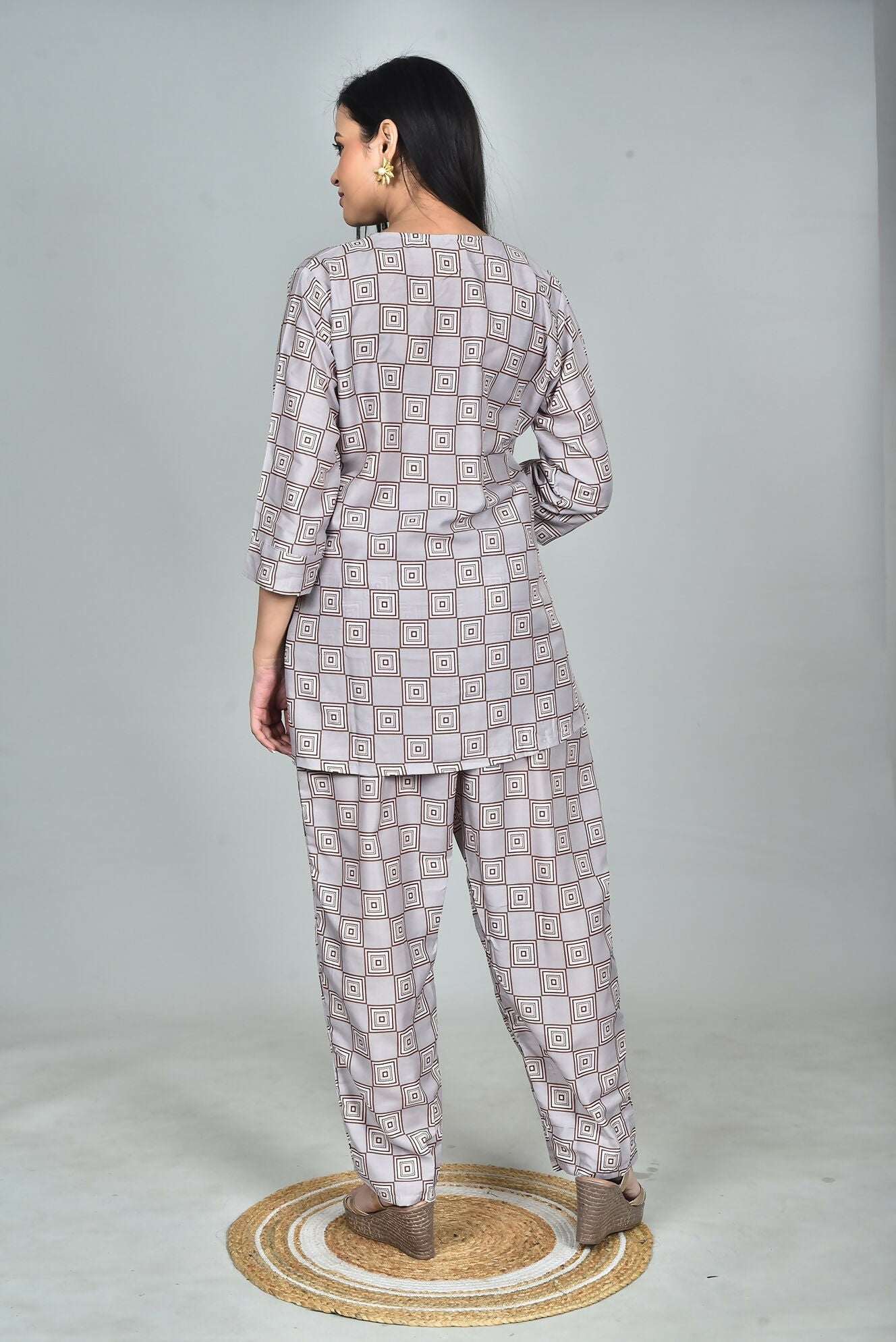 Morchari Digital Print Semi Muslin Co-Ord Set Top & Trouser-Multicolor