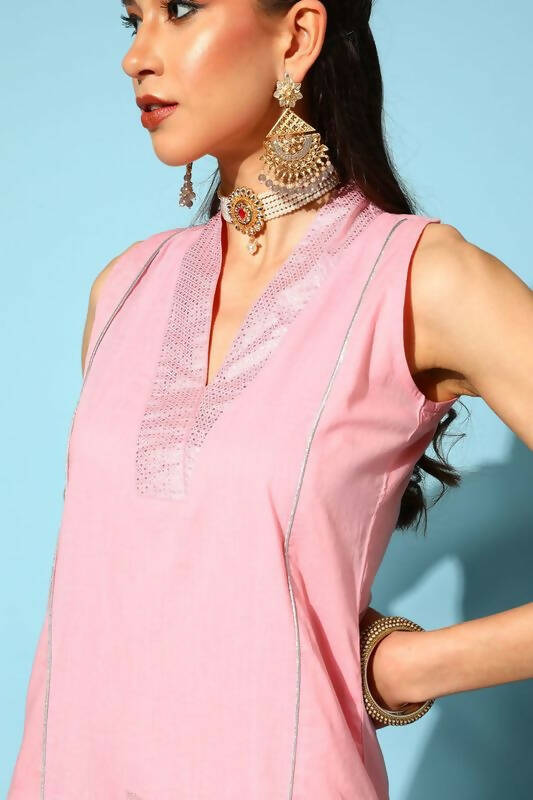 Ahalyaa Women Pink Colour Cotton Silver Foil Printed Kurta Pant Set