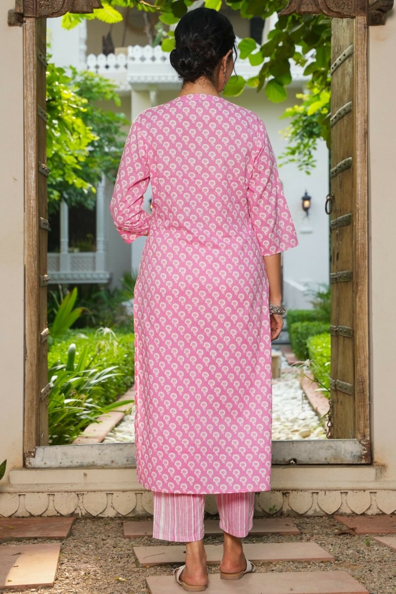 Aramya Straight Soft Cotton Floral Print Women's Kurta - Pink