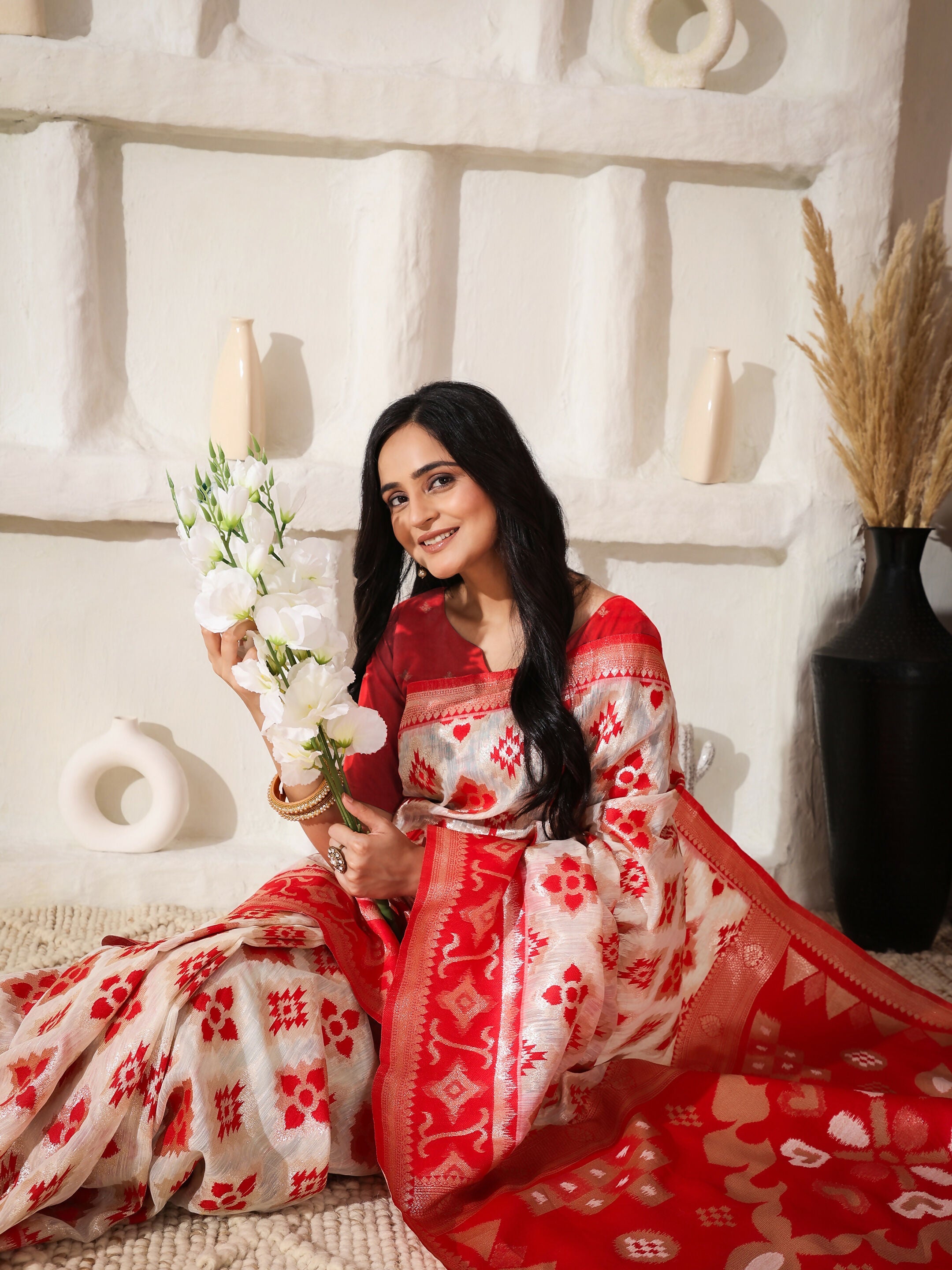 Shree Shyam Fashion Linen Cotton Red & White Saree