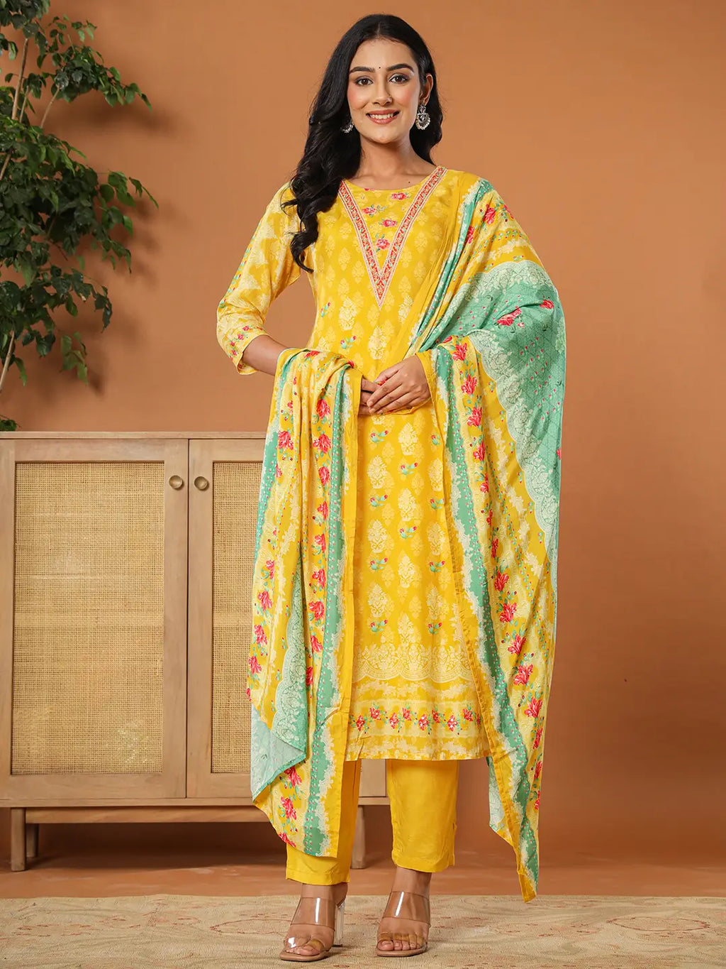 Yufta Muslin Mustard Hand_Embroidery Kurta Dupatta Pant Set