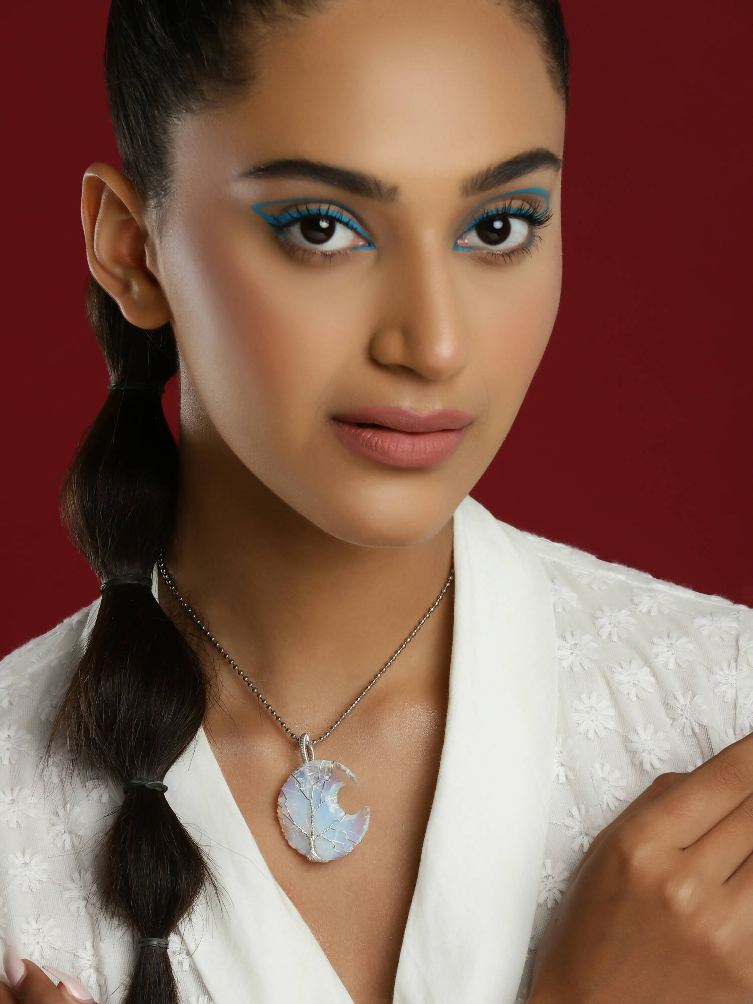 Women's Silver-Toned Blue Silver-Plated Handcrafted Chain - Ruby Raang