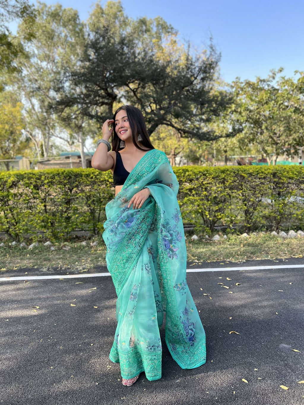 Vamsee Vidhi 1 Blue Organza Saree