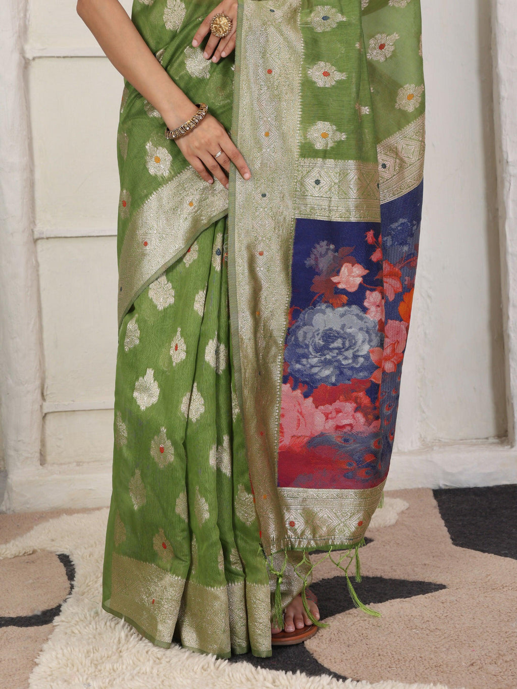 Shree Shyam Fashion Linen Cotton Green Saree