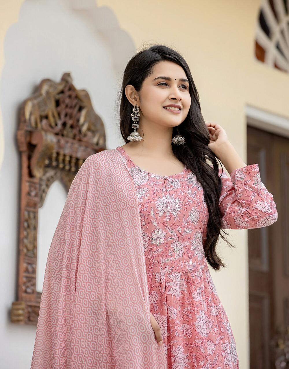 Kaajh Women's Pink Floral Print Cotton Kurta Pant With Dupatta Set