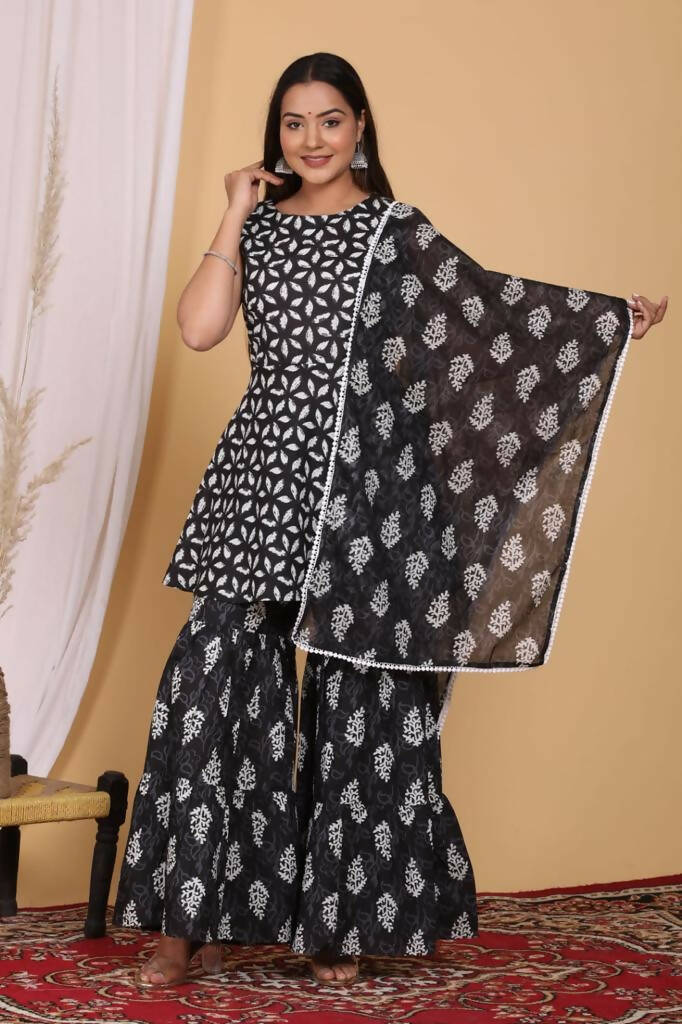 Vamika Printed Cotton Black Party Wear/Casual Wear Kurta Set/Suit