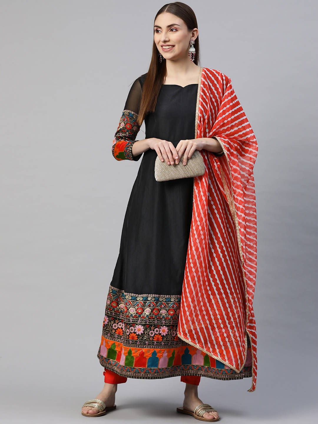 Myshka Multicolor Solid 3/4 Sleeve Sweetheart Neck Anarkali Gown With Dupatta