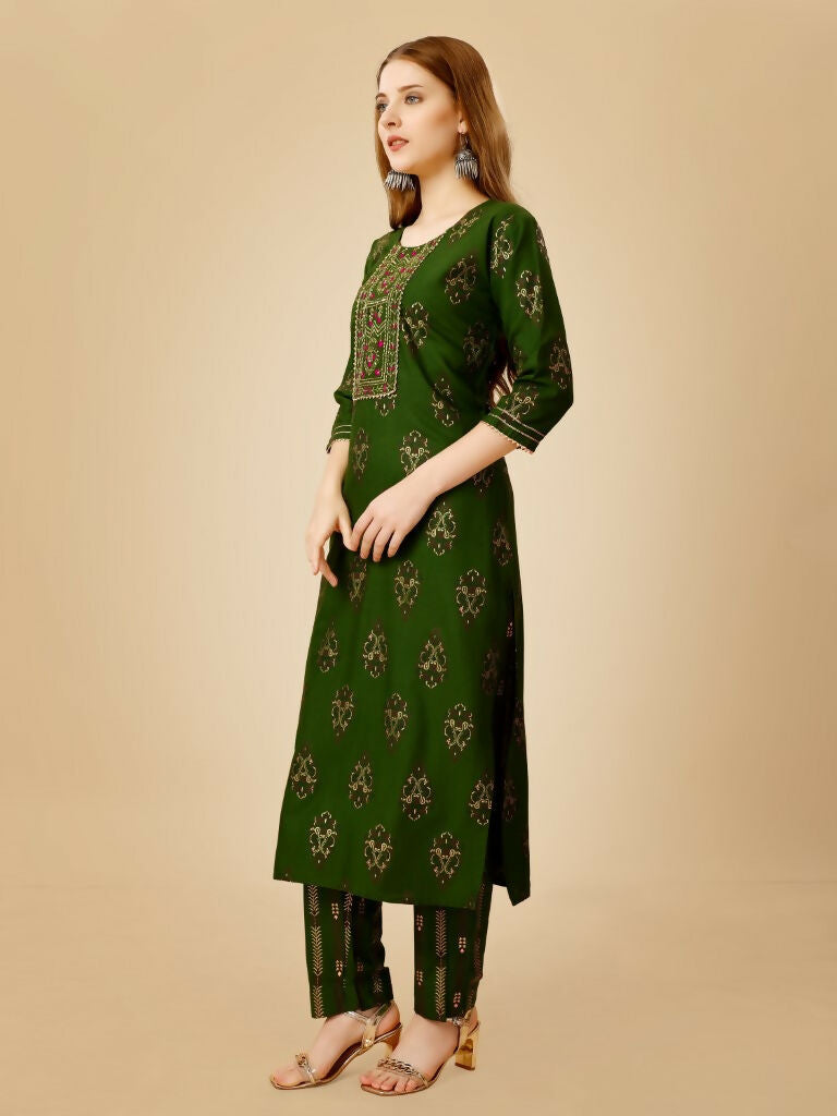 Jyoti Fashion Women's Green Viscose Rayon Embroidered Kurta Pant Set