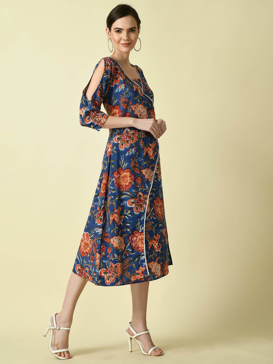 Myshka Women's Blue Floral Printed A-Line Dress