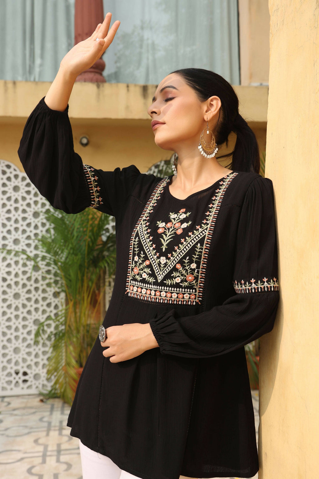 Juniper Women's Black Rayon Crepe Solid With Embroidery Straight Tunic