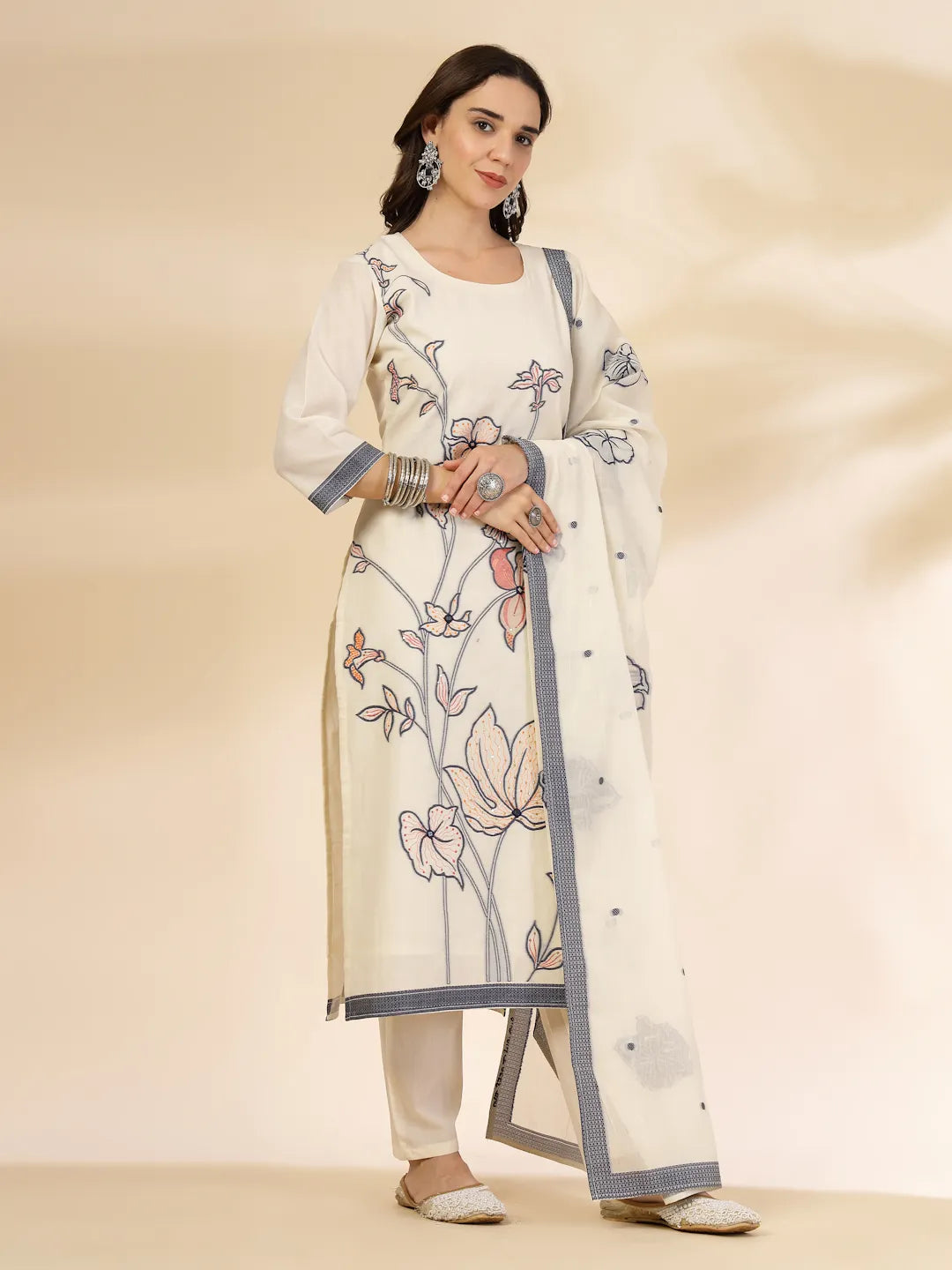 Yufta Off White Handloom Cotton Jacquard Kurta Set With Pant & Dupatta