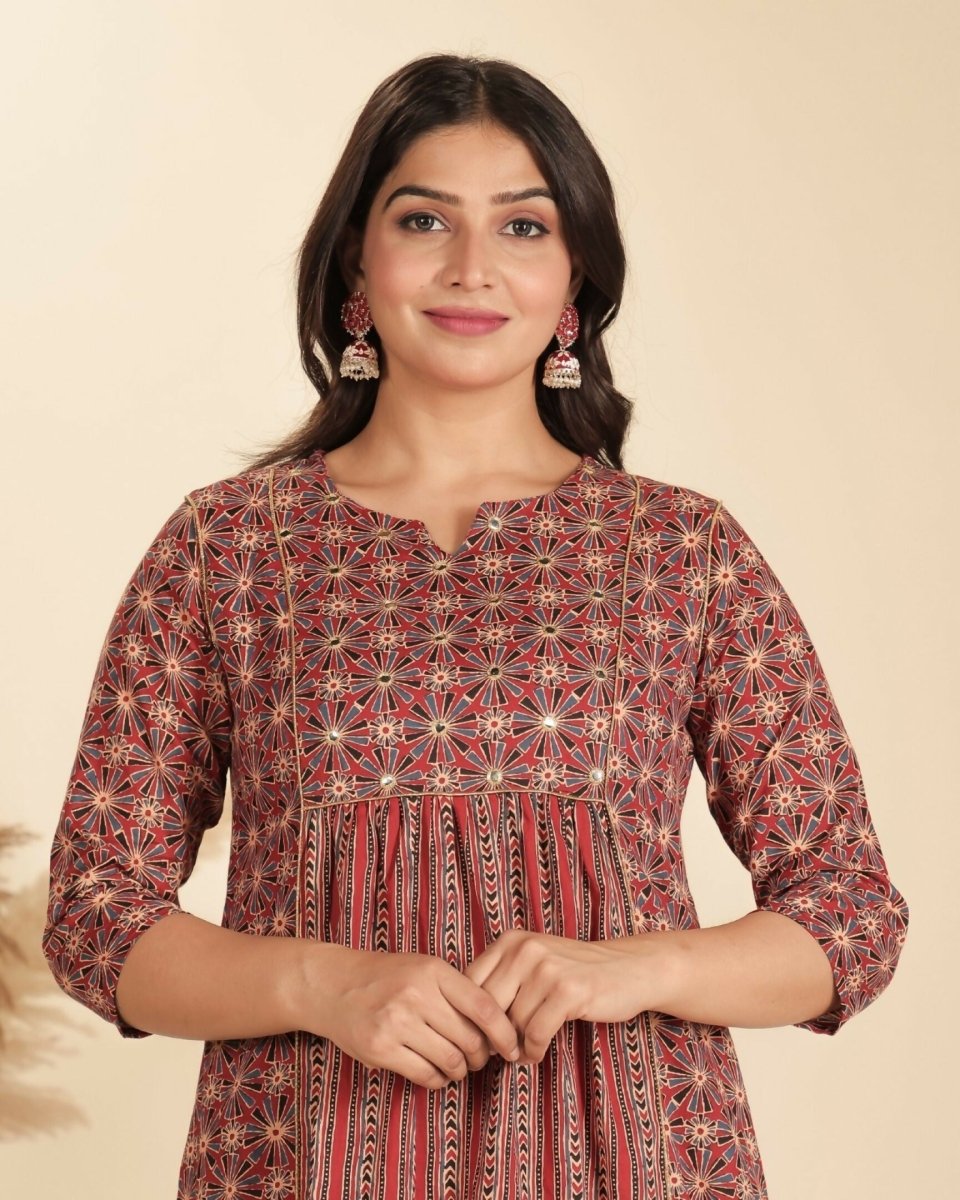 Aramya Red Soft Cotton Geometric Panelled Kurta for Women