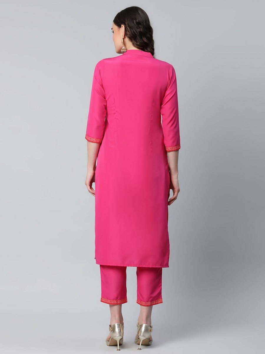 Ahalyaa Womens Pink Crepe Printed Kurtas