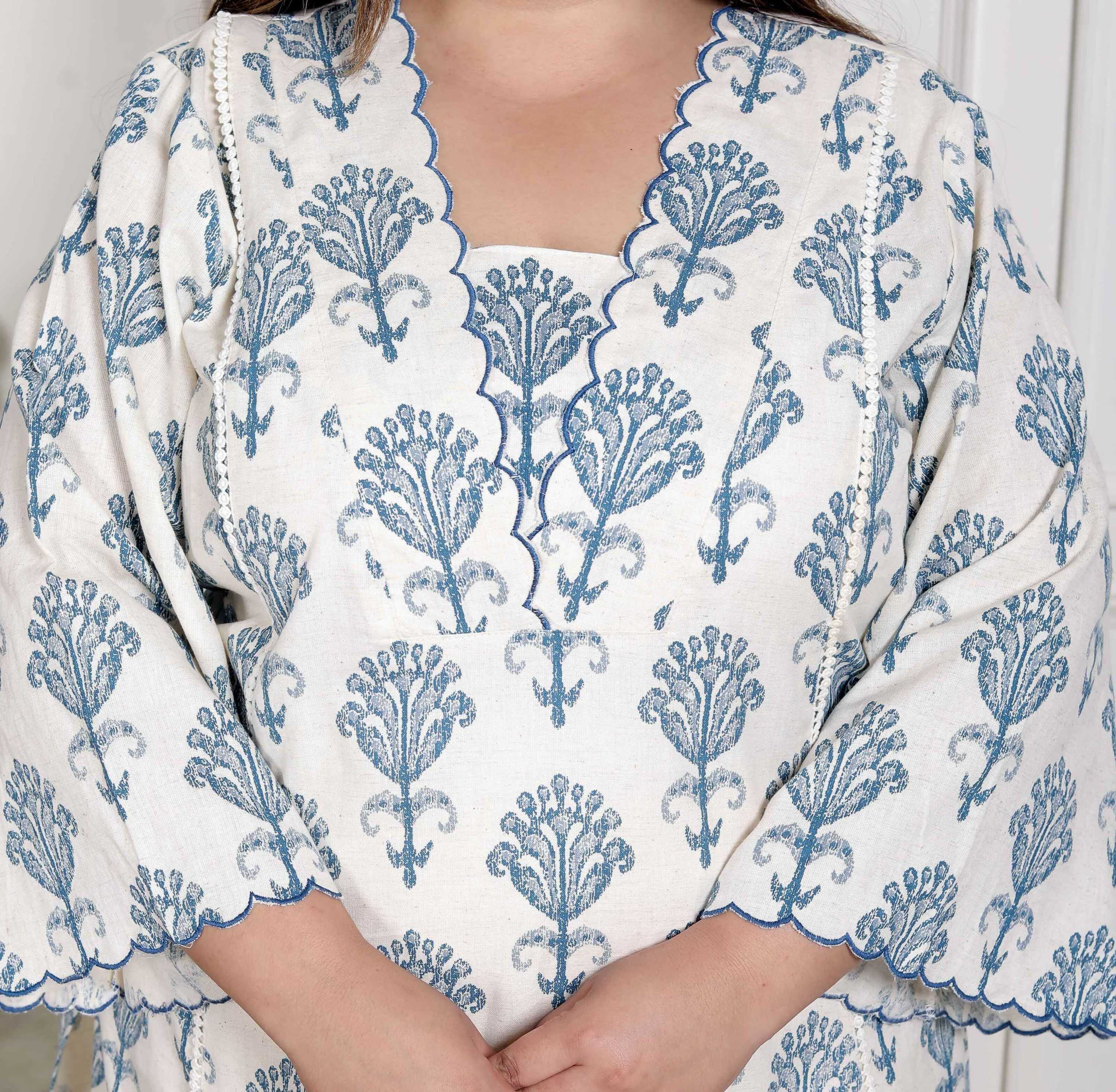 Miravan Women's Plus Size Off White Floral Printed Cotton Flex Kurta with Pant