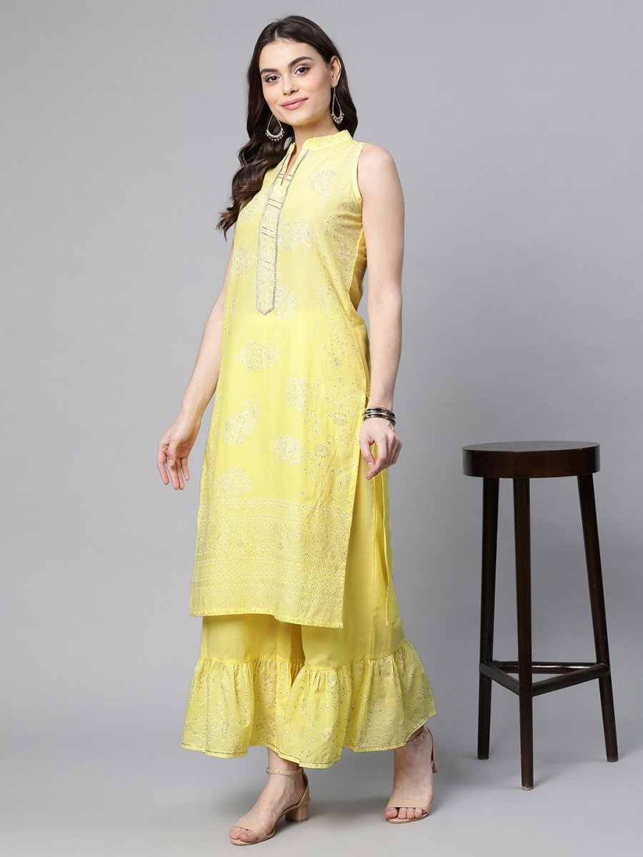 Ahalyaa Women Yellow Colour Pure Cotton Glitter Print Kurta Palazzo Set
