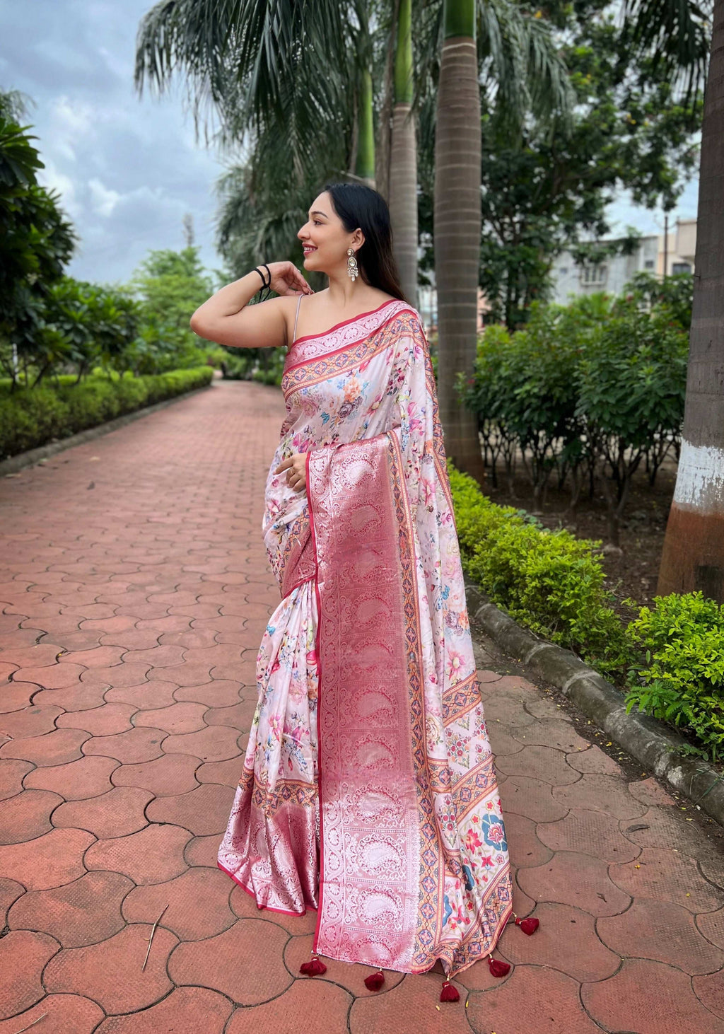 Vamsee Bhavi Red Tussar Dola Satin Silk Saree