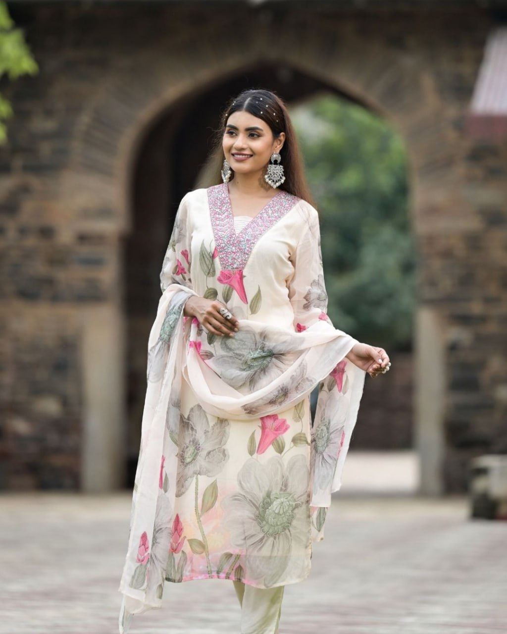 Lorenvalley Black Georgette Printed with Embroidery Work Kurta Set