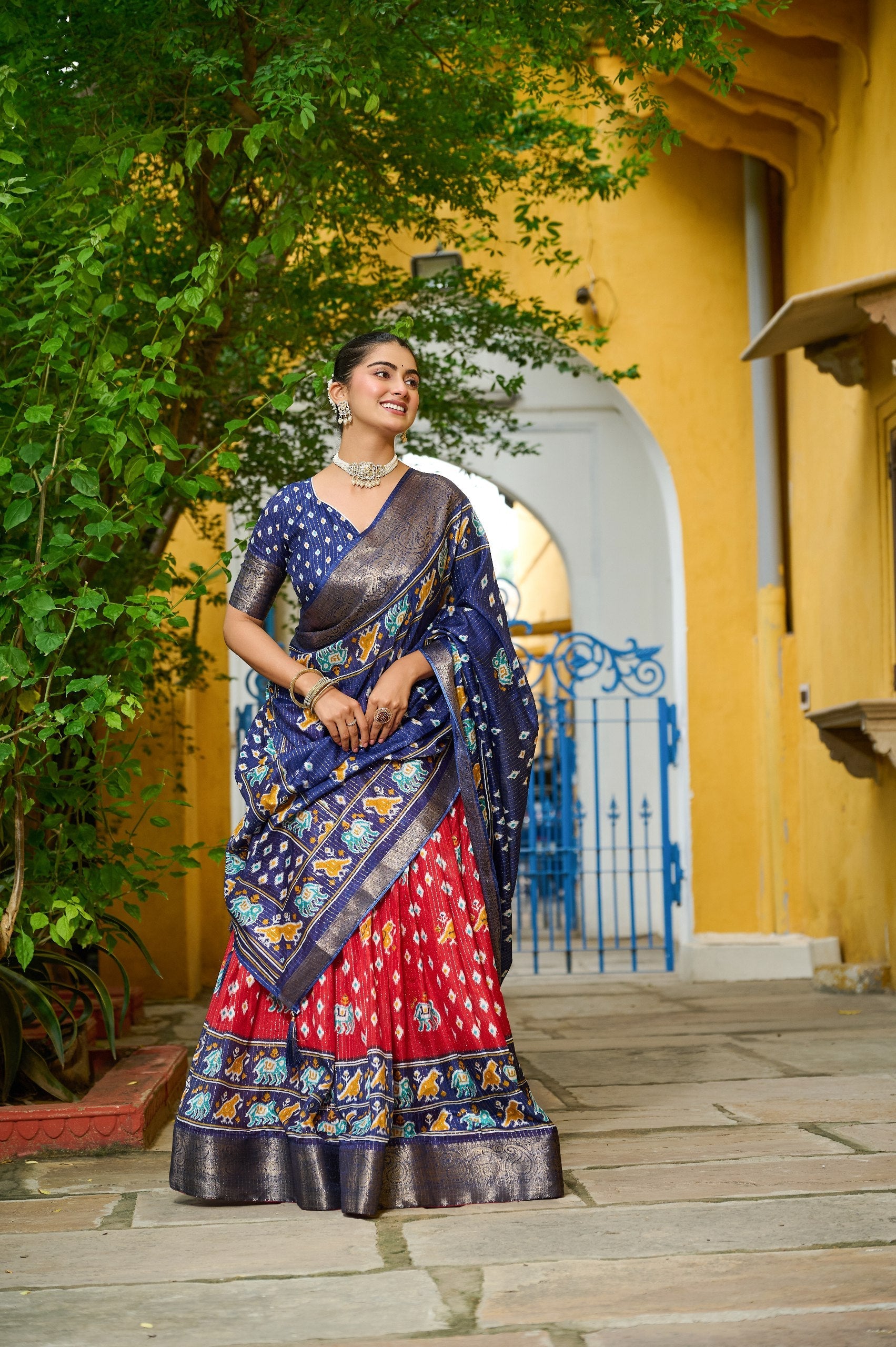 DEIANA'S Jacquard With Jari Lining With Print Lehenga Choli - Red