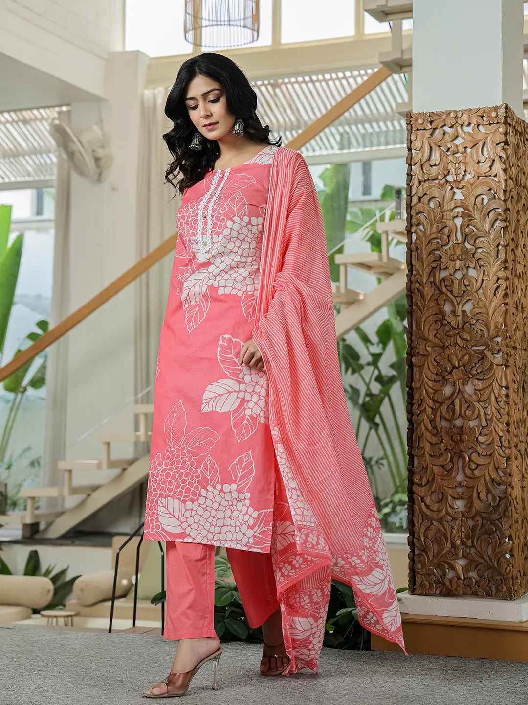 Yufta Pink Cotton Straight Lace Wor Kurta Dupatta Set
