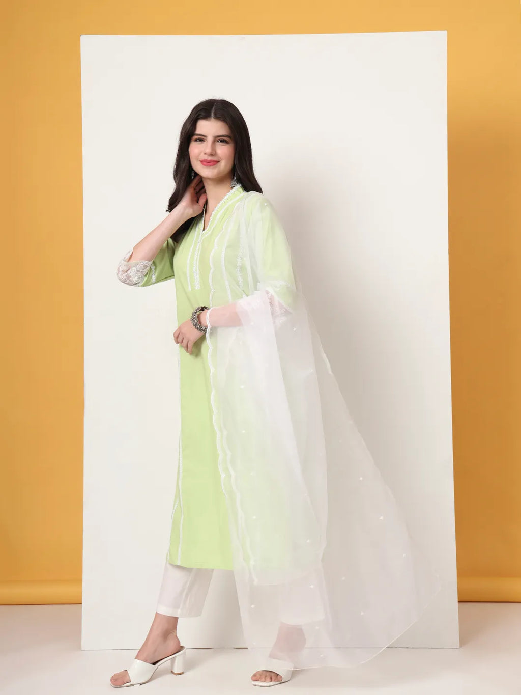 Yufta Premium Cotton Poplin Green Kurta Dupatta Pant Set