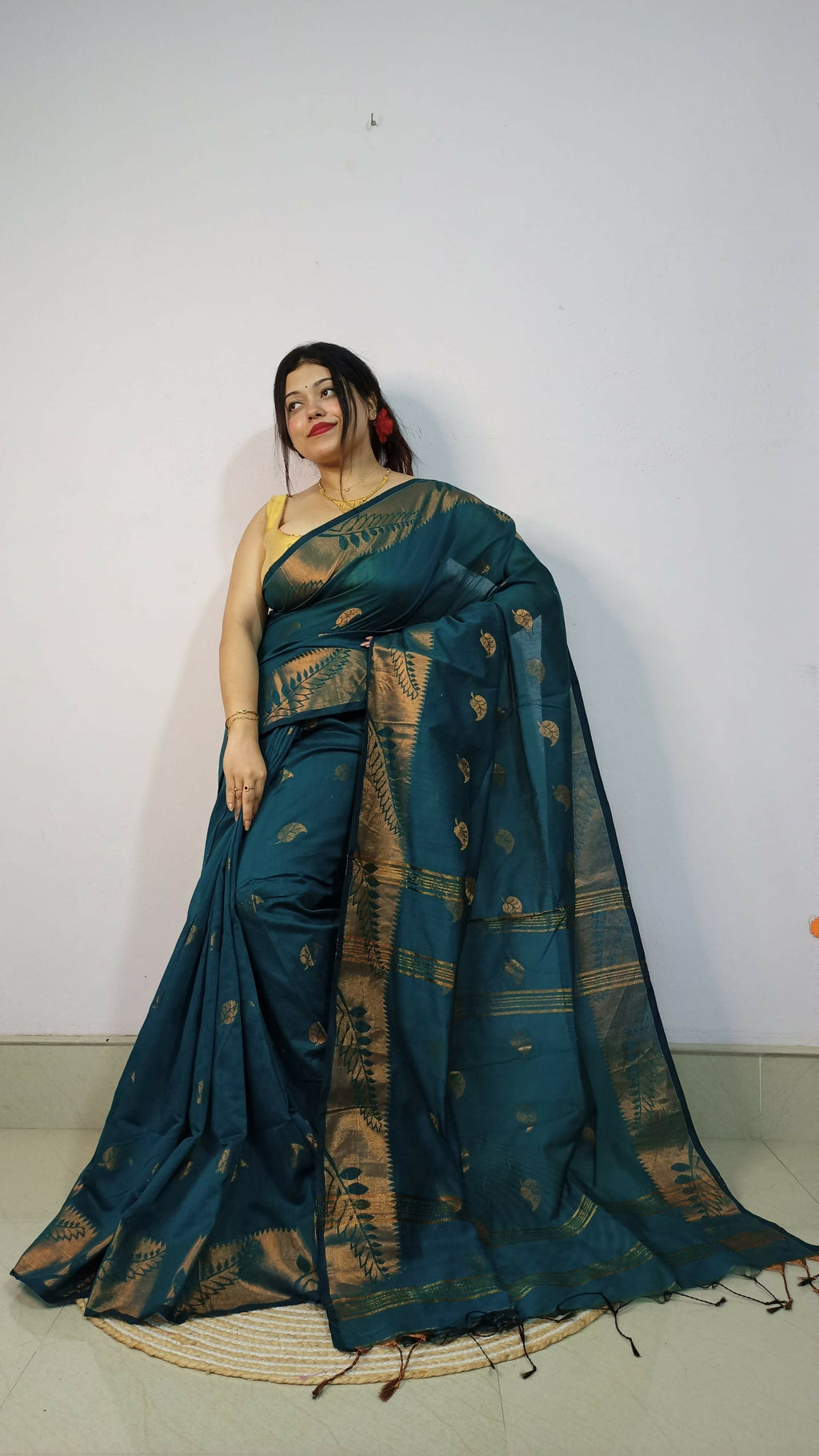 Exclusive Collection Beautiful Purssion Green Cotton Silk Woven Handloom Saree With Running Blouse Piece