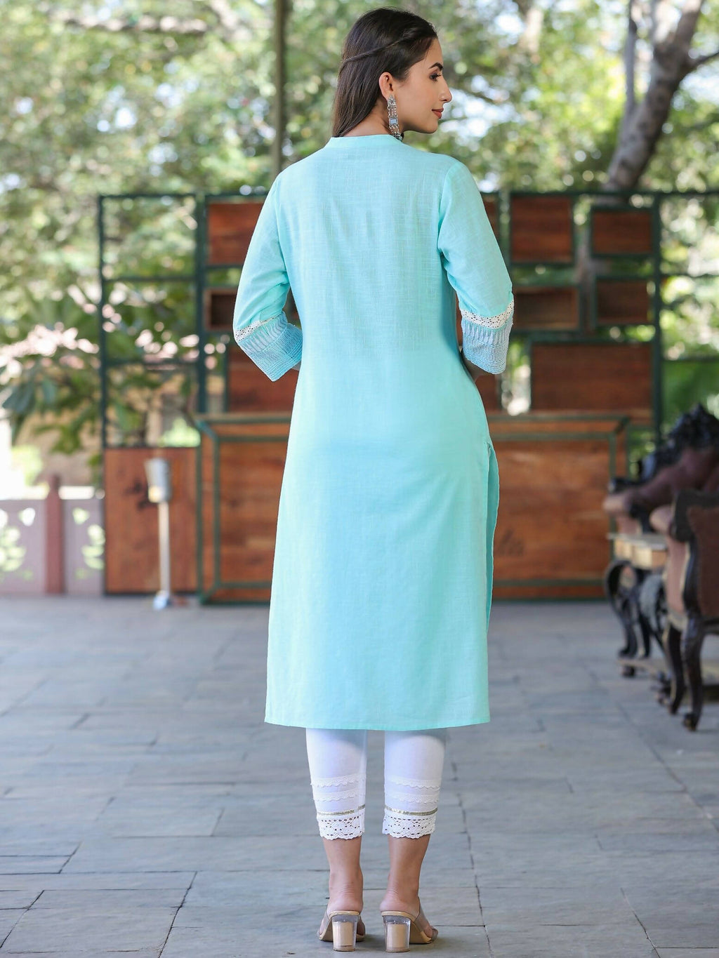 Juniper Women's Seagreen Cotton Slub Embroidered Straight Kurta