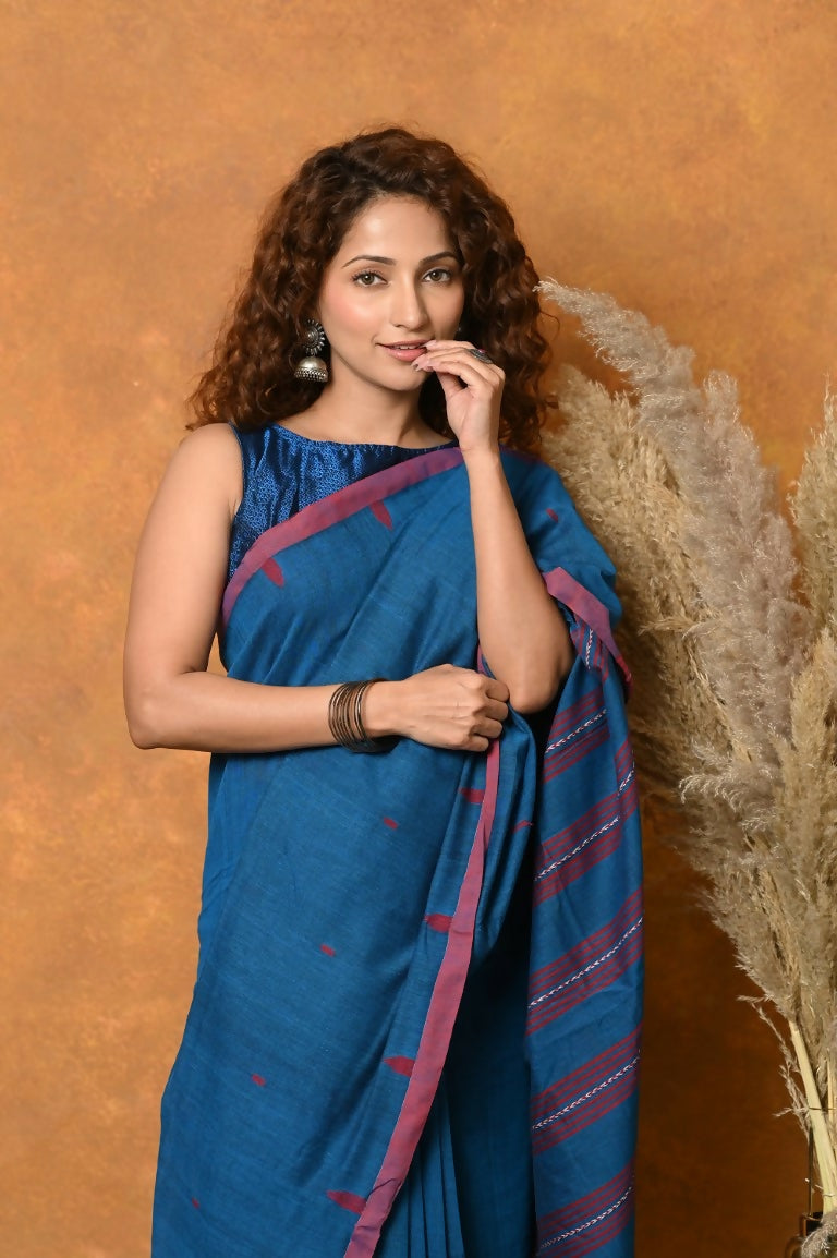Very Much Indian Handloom Pure Cotton Saree With Sleek Border - Daisy Blue