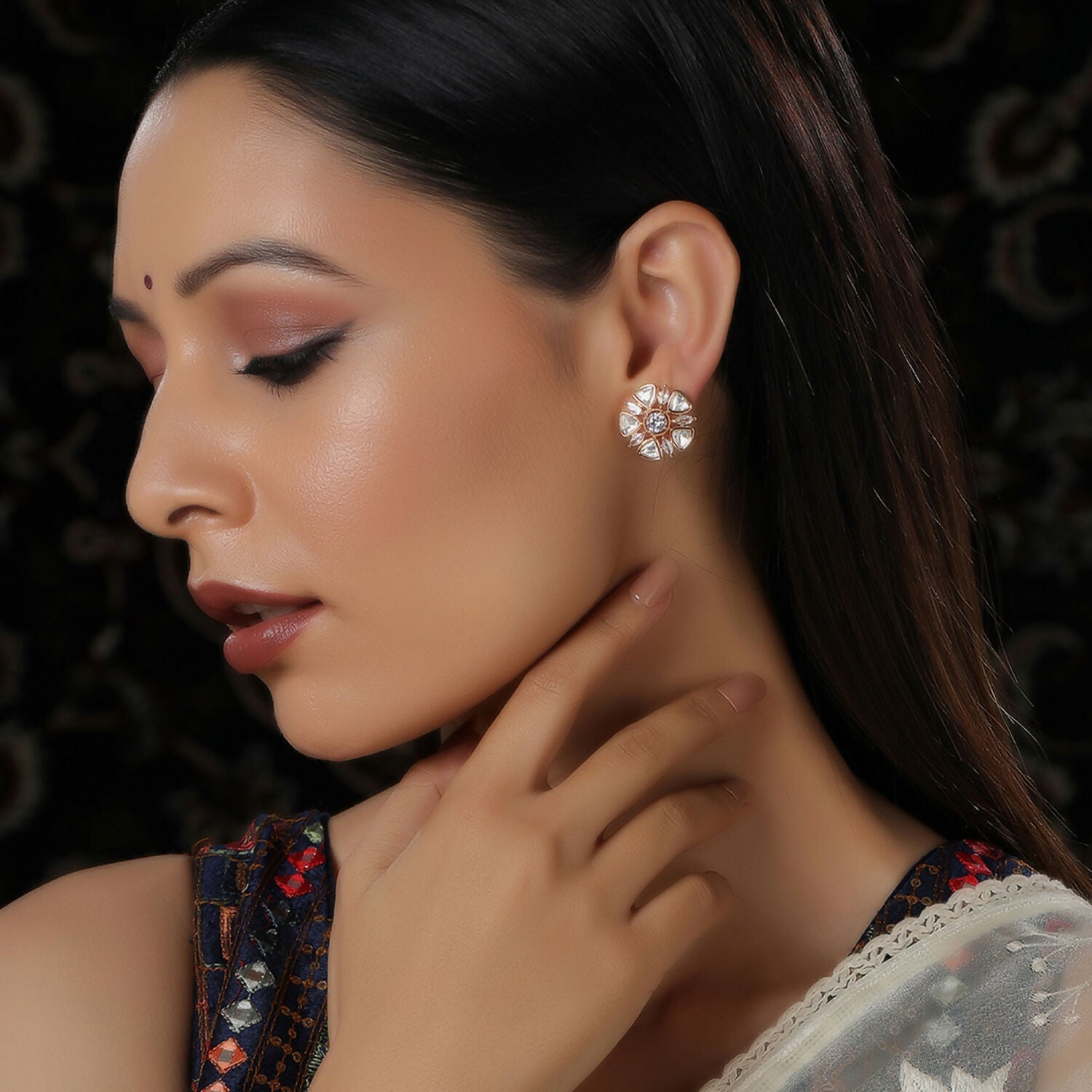 Round Kundan Studs (Gold) - Ruby Raang