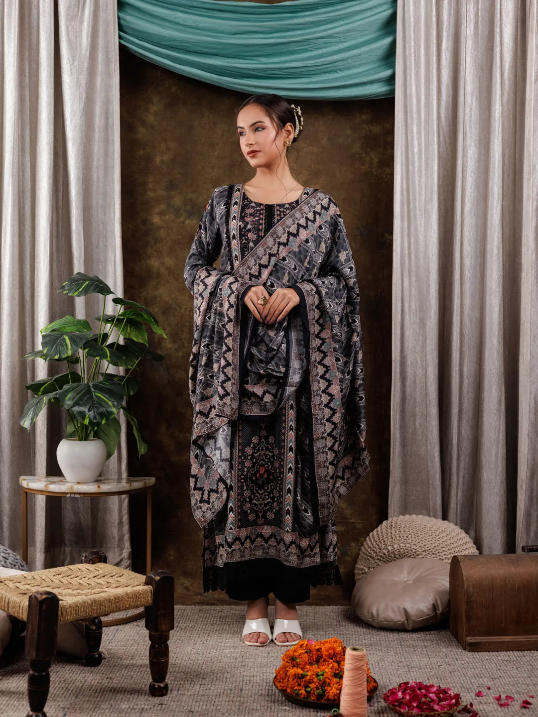 Yufta Pure Muslin Silk Black Ethnic Motifs Kurta Dupatta Set