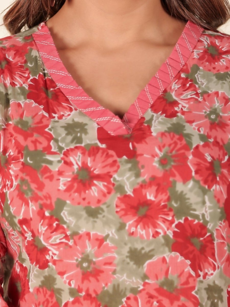Aramya Red Soft Cotton Floral Panelled Kurta for Women