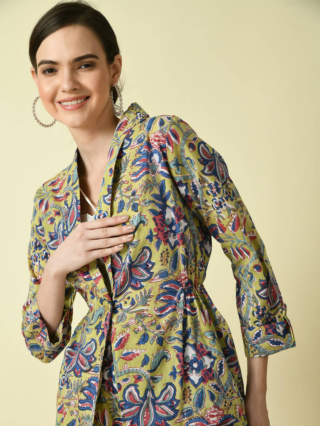 Myshka Women's Multi Shawl Neck Coat With Trousers