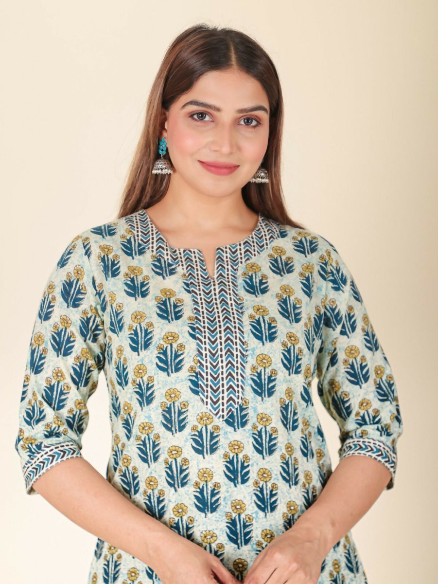 Aramya Cream Soft Cotton Floral Straight Kurta for Women