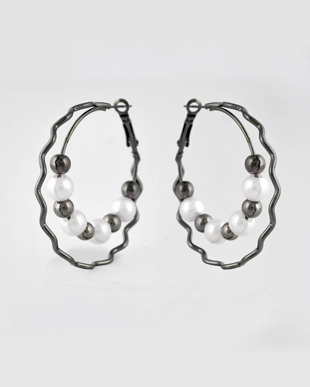 VOJ Women Rhodium-Plated Pearl Stainless Steel Hoop Earrings