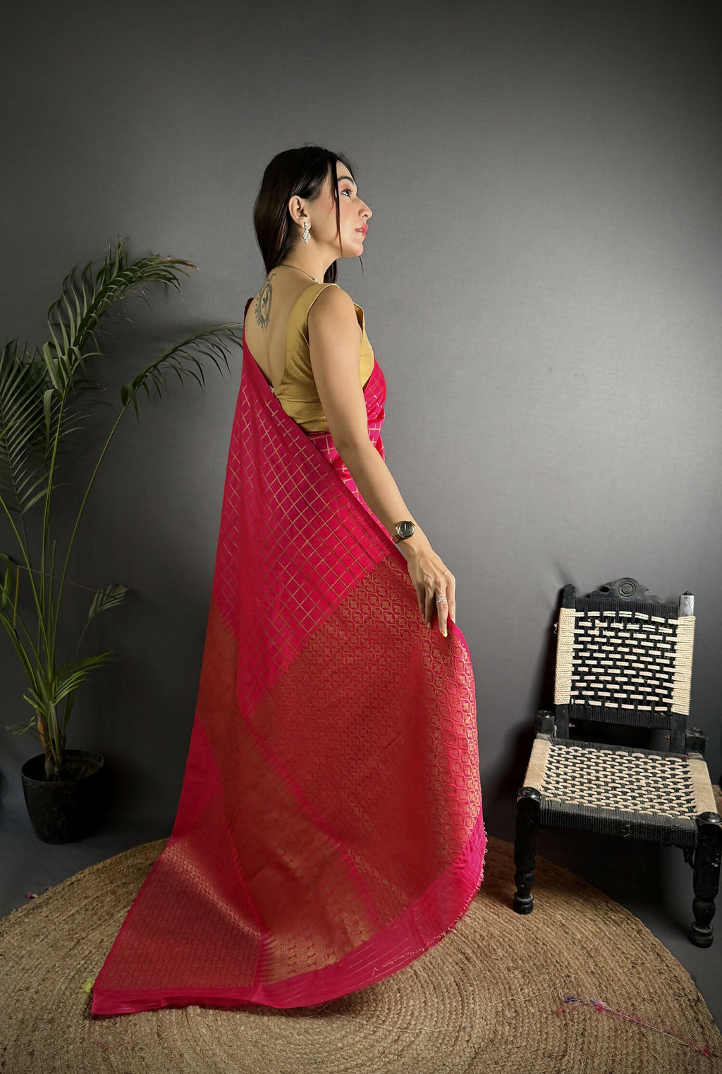 Joban Fashion Hot Pink Banarasi Soft Lichi Silk Checks & Woven Saree