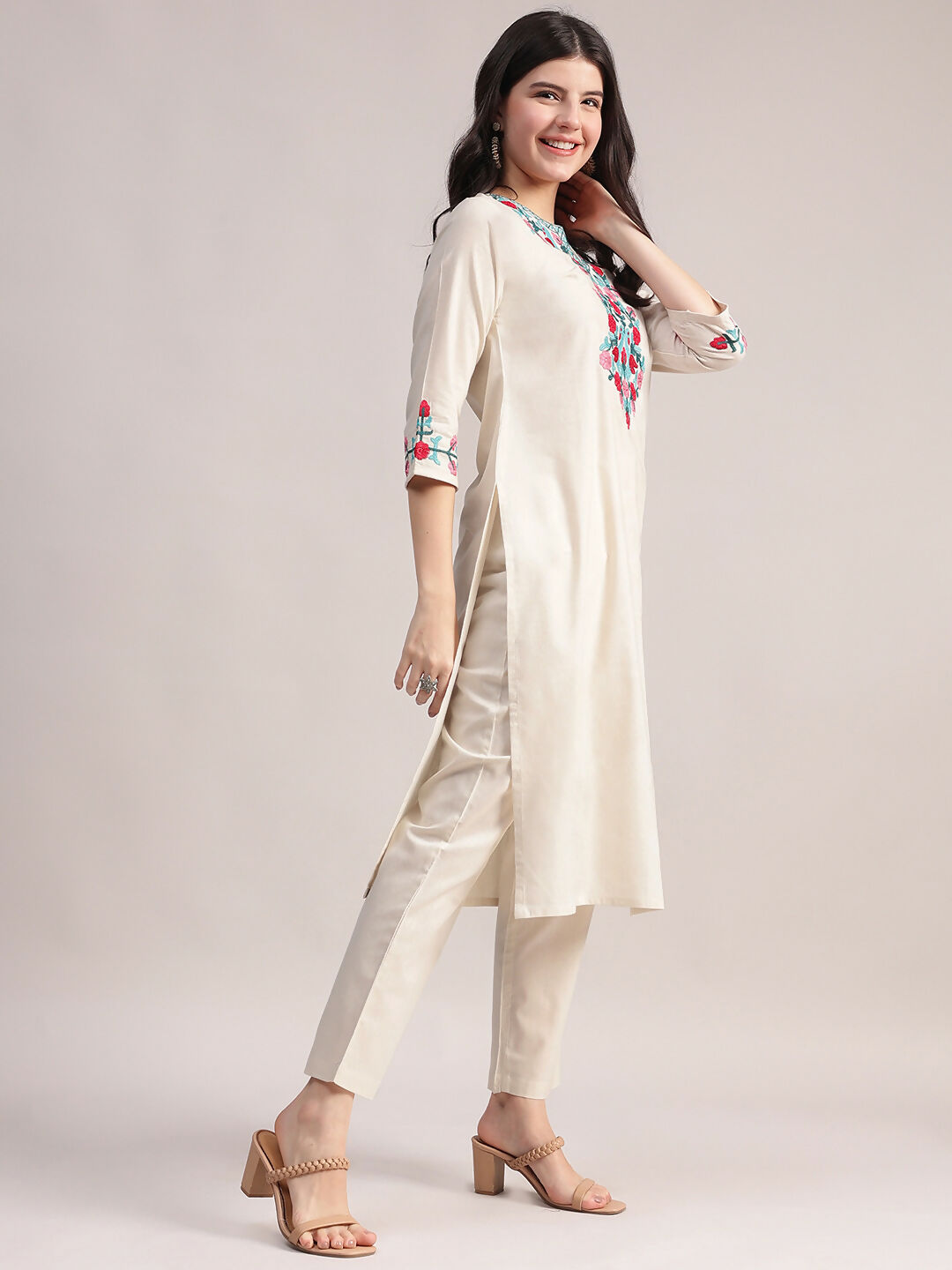 Aavyora Women's Off-White Embroidered Cotton Flex Co-Ord Set