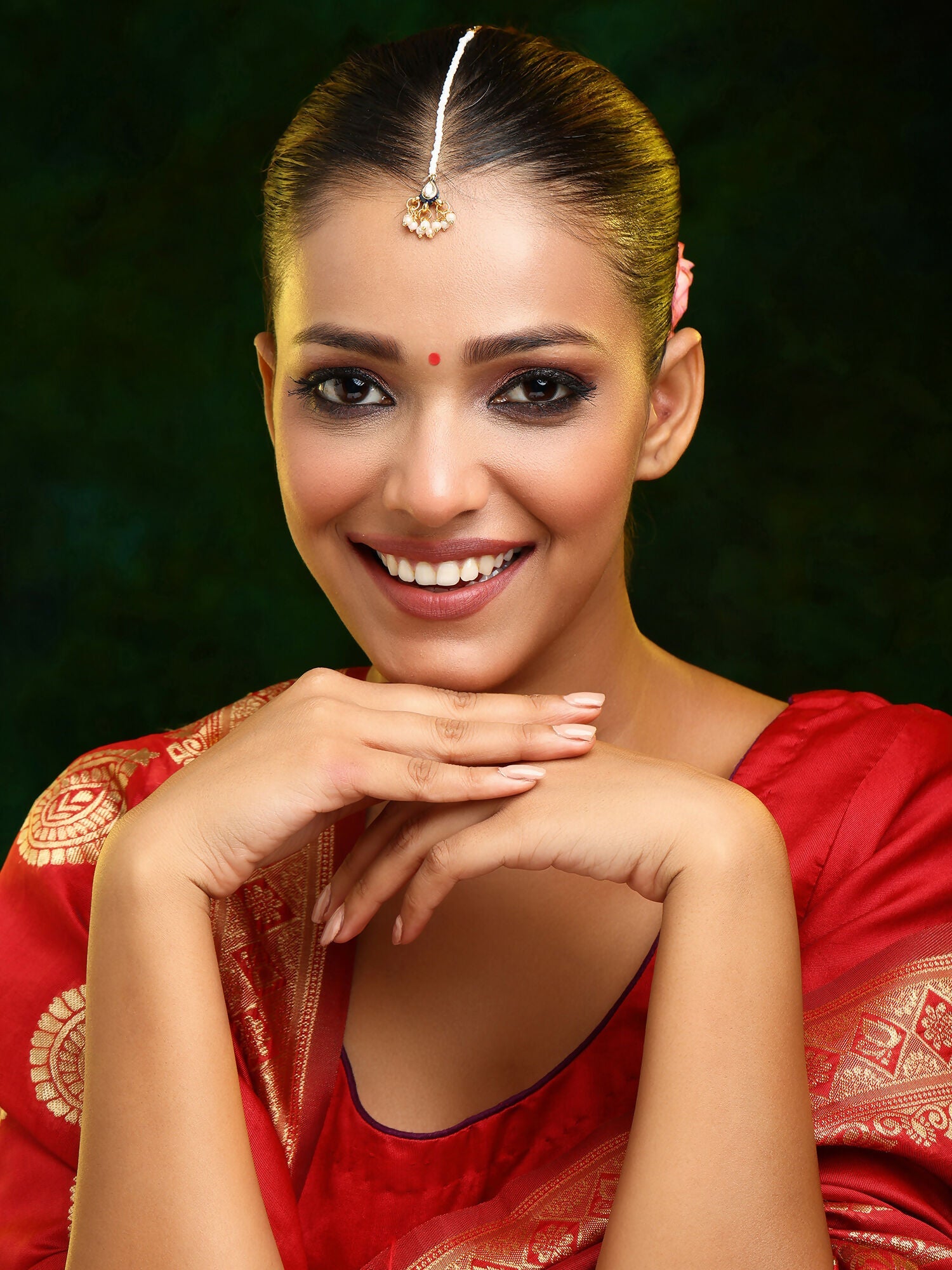 Ruby Raang Gold Polished Gold Kundan Maang Tikka