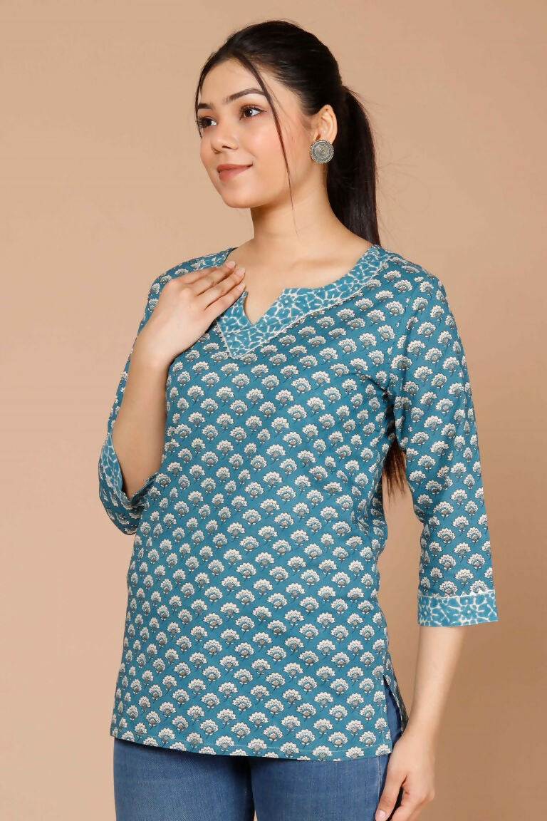 Miravan Women's Blue Floral Printed Pure Cotton Regular Kurti