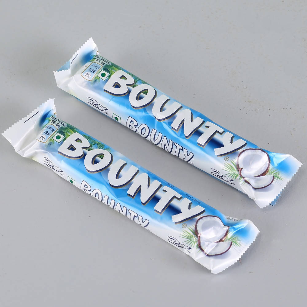 Hulk Metal Rakhi with Bounty & Snickers Chocolate