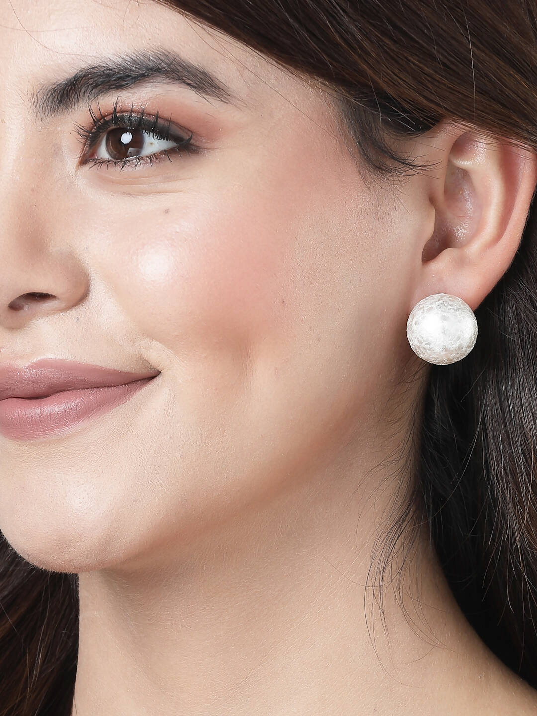 NVR Women's White Color Moon Stud Earrings