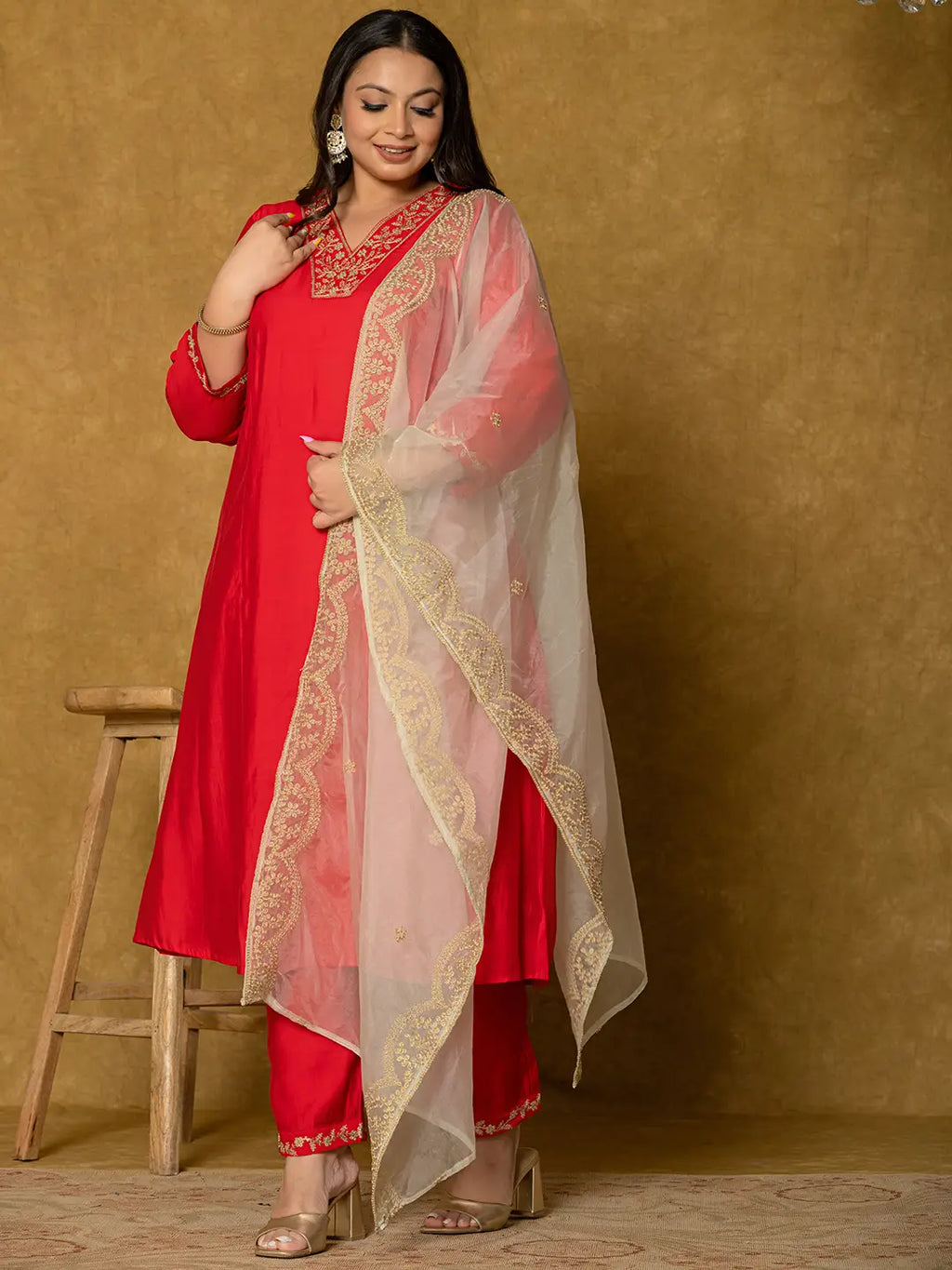 Yufta Red Silk Embroidered Plus Size Kurta Dupatta Set