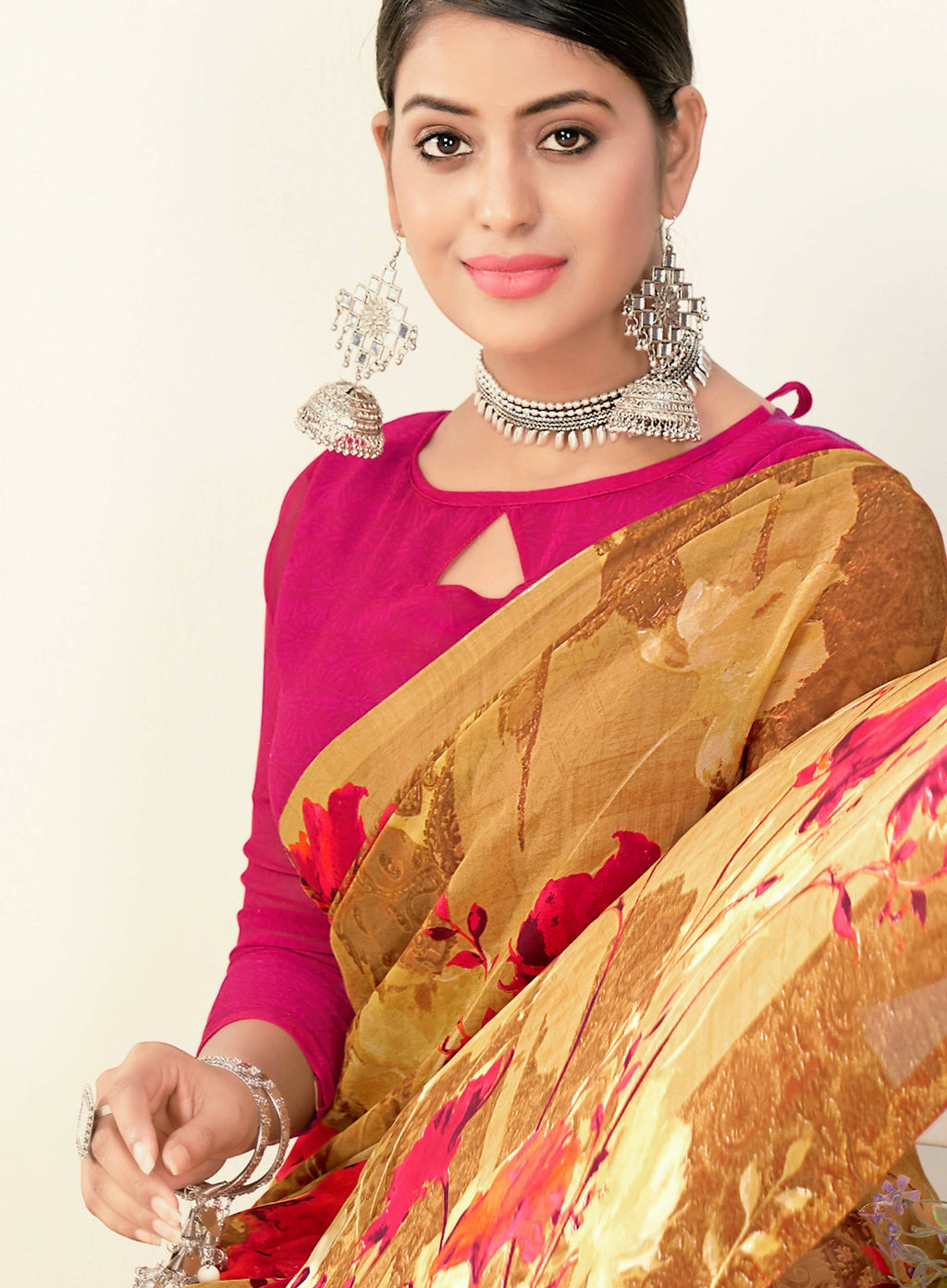 Brown Georgette Floral Printed Saree With Unstitched Blouse Piece - Jyoti
