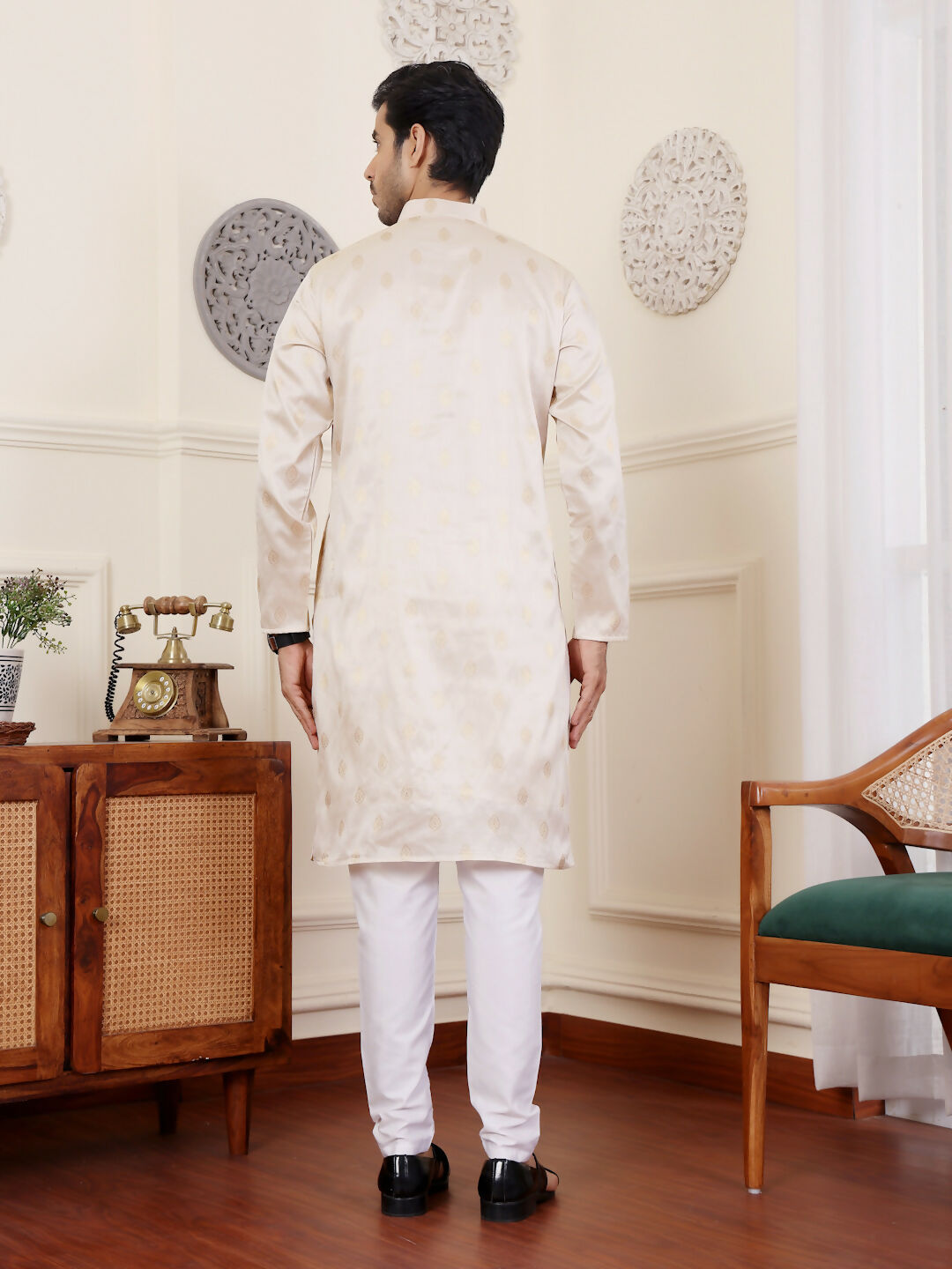 Off white Viscose Woven Jacquard Work Men's Rajwadi Kurta Set - Mahotsav