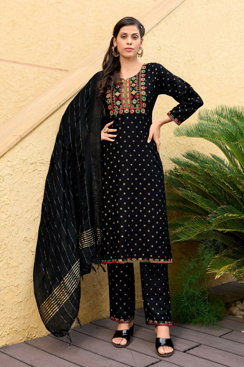 Jyoti Fashion Women's Black 14KG Rayon Foil Print with Embroidery Kurta Set